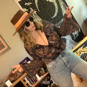 Ruffle bell sleeve shirt